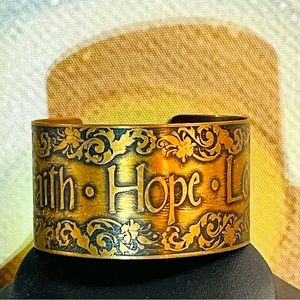 💕Copper Embossed & Antiqued “Faith Hope Love” Wrist Cuff!